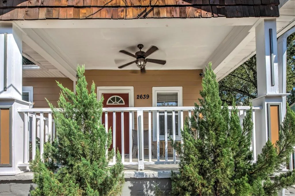 2639 Peyton Road Nw, Atlanta, Georgia 30318, 2 Bedrooms Bedrooms, ,2 BathroomsBathrooms,Residential,Sold,2639 Peyton Road Nw,5913194