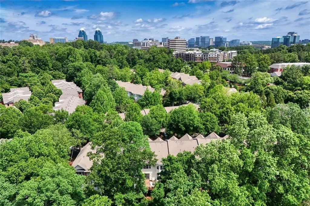 1203 Glenridge Place Ne, Atlanta, Georgia 30342, 5 Bedrooms Bedrooms, ,4 BathroomsBathrooms,Residential,Sold,1203 Glenridge Place Ne,7580536