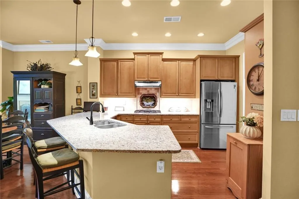 1203 Glenridge Place Ne, Atlanta, Georgia 30342, 5 Bedrooms Bedrooms, ,4 BathroomsBathrooms,Residential,Sold,1203 Glenridge Place Ne,7580536