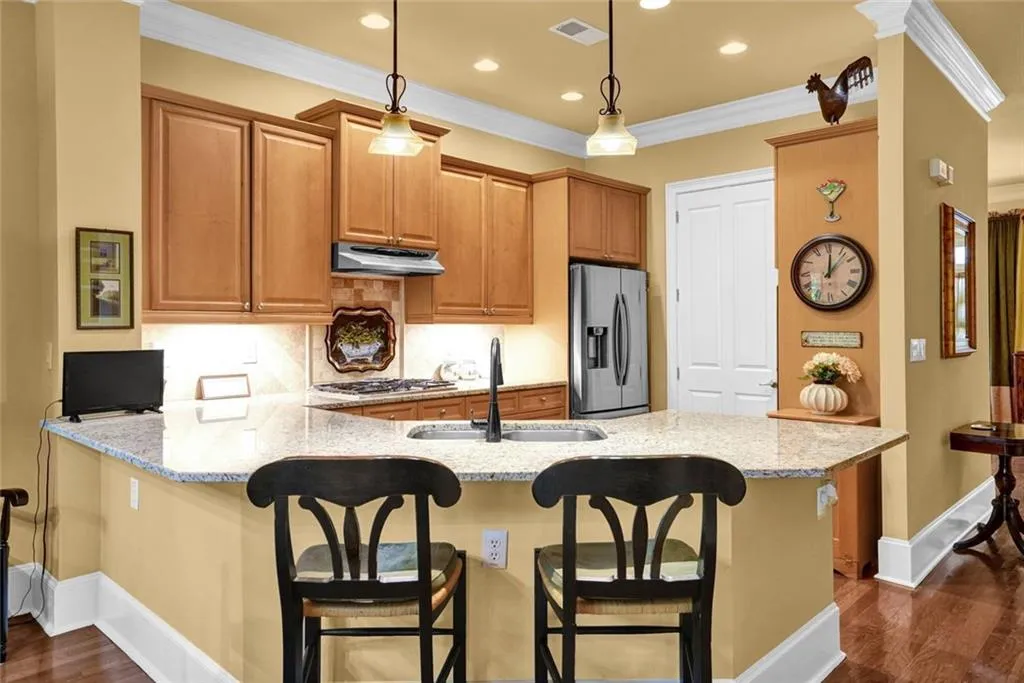 1203 Glenridge Place Ne, Atlanta, Georgia 30342, 5 Bedrooms Bedrooms, ,4 BathroomsBathrooms,Residential,Sold,1203 Glenridge Place Ne,7580536