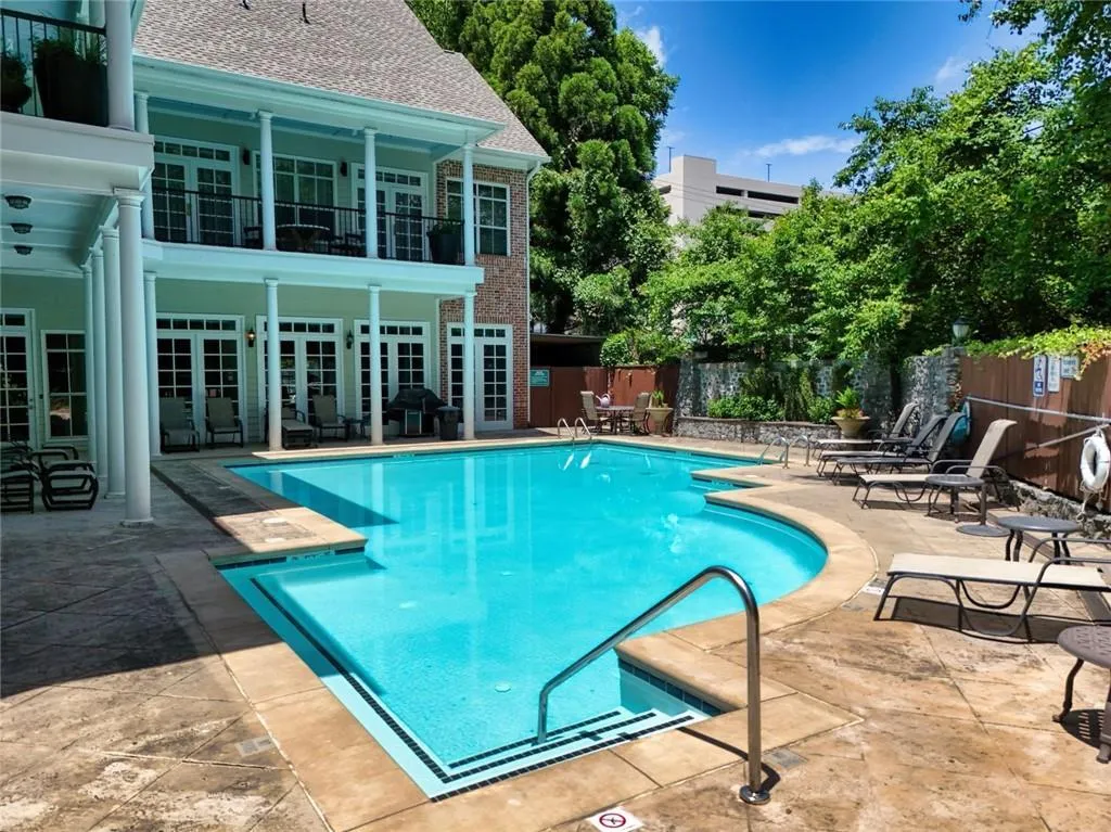 1203 Glenridge Place Ne, Atlanta, Georgia 30342, 5 Bedrooms Bedrooms, ,4 BathroomsBathrooms,Residential,Sold,1203 Glenridge Place Ne,7580536