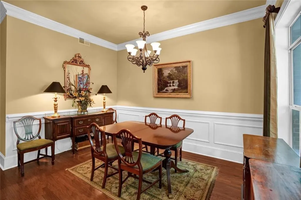 1203 Glenridge Place Ne, Atlanta, Georgia 30342, 5 Bedrooms Bedrooms, ,4 BathroomsBathrooms,Residential,Sold,1203 Glenridge Place Ne,7580536