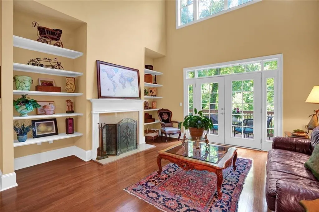 1203 Glenridge Place Ne, Atlanta, Georgia 30342, 5 Bedrooms Bedrooms, ,4 BathroomsBathrooms,Residential,Sold,1203 Glenridge Place Ne,7580536