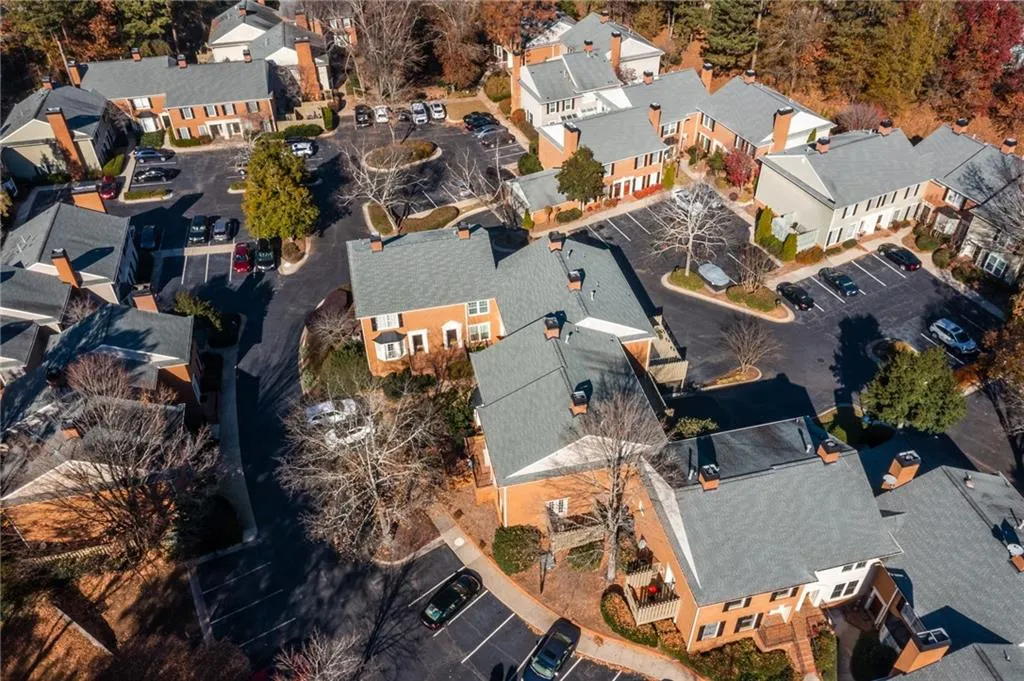 68 Mount Vernon Circle, Sandy Springs, Georgia 30338, 2 Bedrooms Bedrooms, ,2 BathroomsBathrooms,Residential,Sold,68 Mount Vernon Circle,6976348