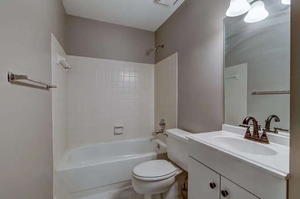 14 Huntington Place Drive, Atlanta, Georgia 30350, 3 Bedrooms Bedrooms, ,2 BathroomsBathrooms,Residential,Sold,14 Huntington Place Drive,5937996