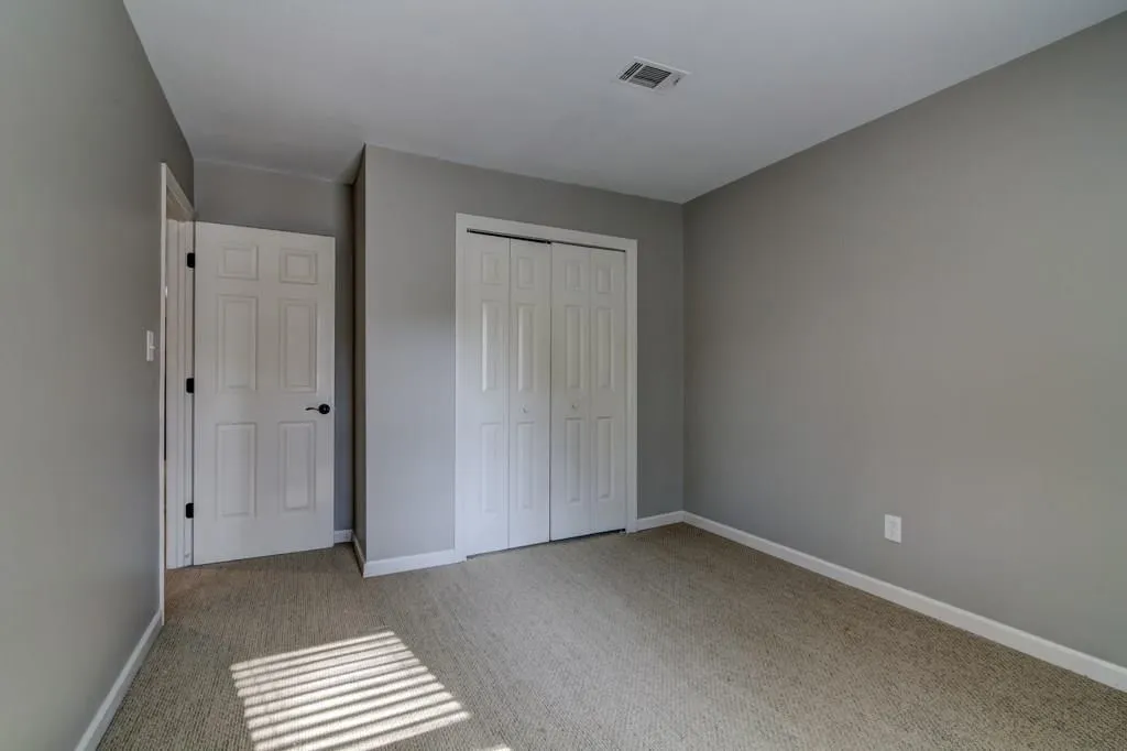 14 Huntington Place Drive, Atlanta, Georgia 30350, 3 Bedrooms Bedrooms, ,2 BathroomsBathrooms,Residential,Sold,14 Huntington Place Drive,5937996