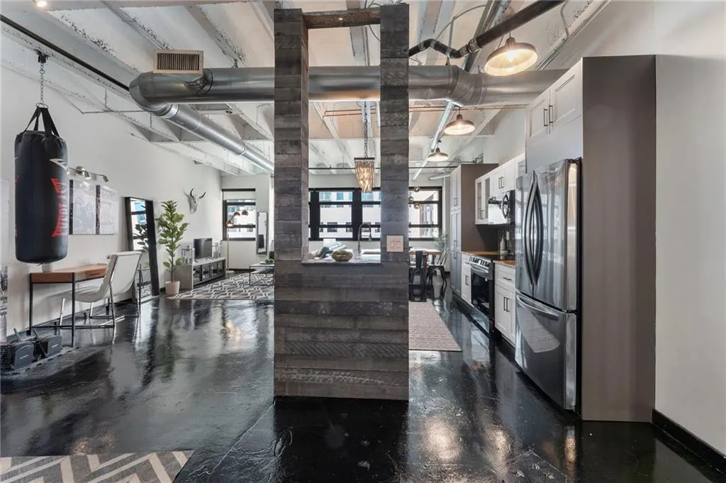 878 Peachtree Street Unit 601, Atlanta, Georgia 30309, 1 Bedroom Bedrooms, ,1 BathroomBathrooms,Residential,For Sale,878 Peachtree Street Unit 601,7592349