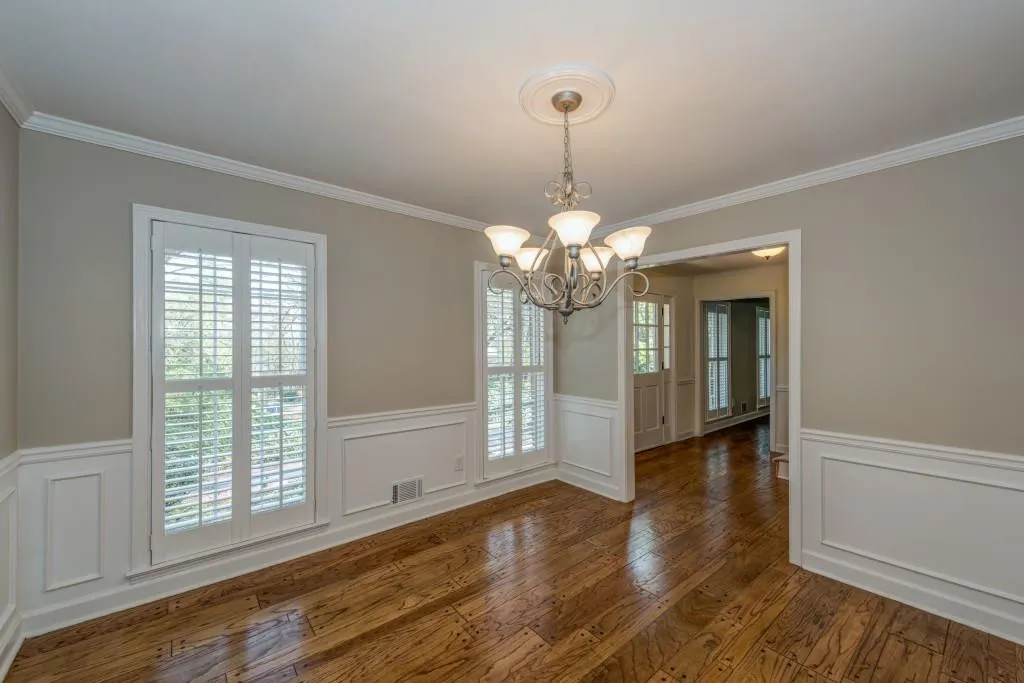 4238 Glengary Court, Atlanta, Georgia 30342, 5 Bedrooms Bedrooms, ,3 BathroomsBathrooms,Residential,Sold,4238 Glengary Court,5823218