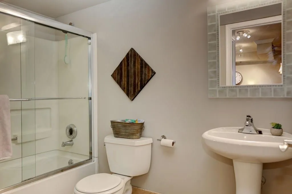 795 Hammond Drive Unit 610, Sandy Springs, Georgia 30328, 1 Bedroom Bedrooms, ,1 BathroomBathrooms,Residential,Sold,795 Hammond Drive Unit 610,5685304