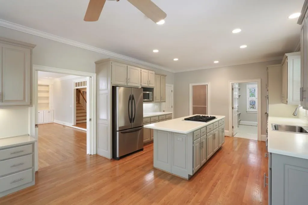10 Old Stratton Chase, Sandy Springs, Georgia 30328, 5 Bedrooms Bedrooms, ,3 BathroomsBathrooms,Residential,Sold,10 Old Stratton Chase,5835260