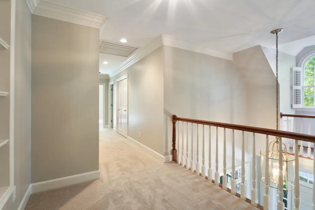 10 Old Stratton Chase, Sandy Springs, Georgia 30328, 5 Bedrooms Bedrooms, ,3 BathroomsBathrooms,Residential,Sold,10 Old Stratton Chase,5835260
