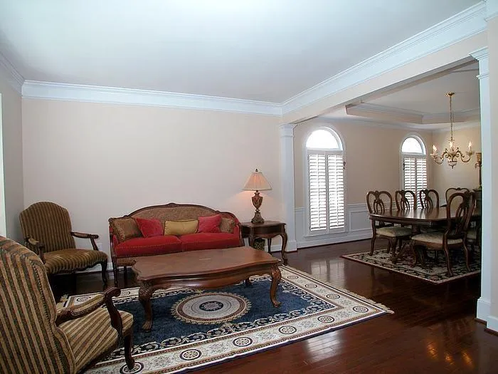 610 Glenridge Close, Atlanta, Georgia 30328, 4 Bedrooms Bedrooms, ,2 BathroomsBathrooms,Residential,Sold,610 Glenridge Close,5535184