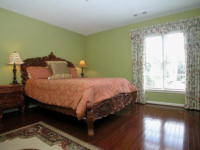610 Glenridge Close, Atlanta, Georgia 30328, 4 Bedrooms Bedrooms, ,2 BathroomsBathrooms,Residential,Sold,610 Glenridge Close,5535184