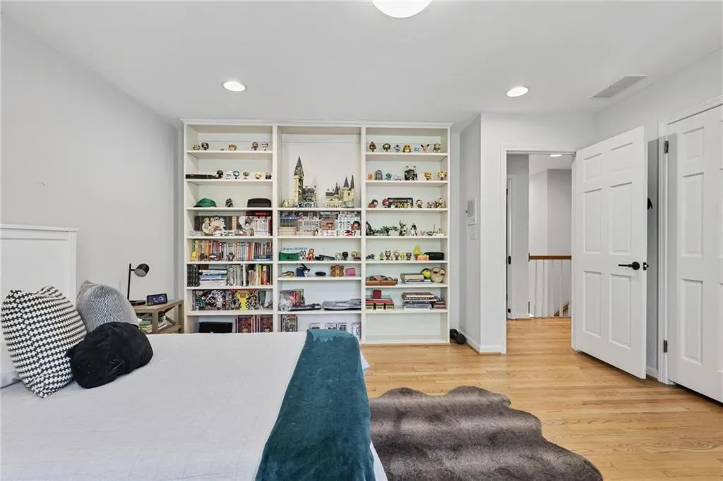 Awesome built-in bookcase in Bedroom 2