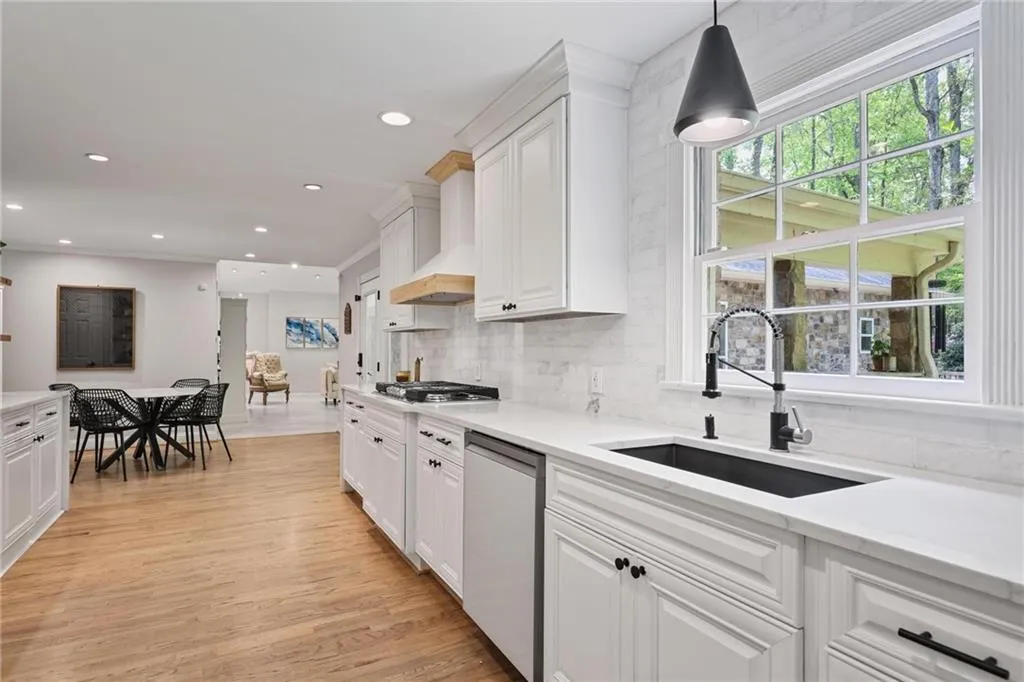 Who doesn't love a window at the sink?