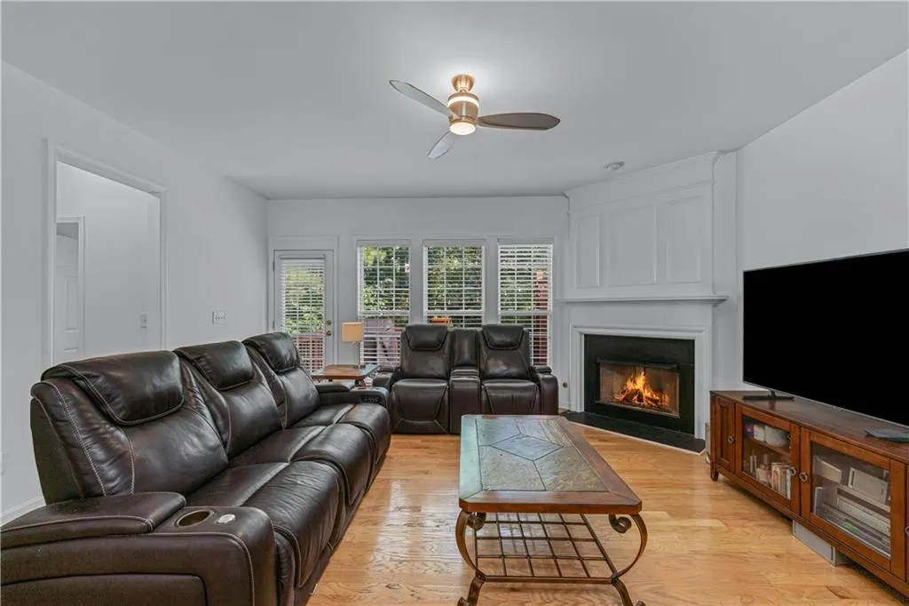 2487 Bridlewood Drive Se Unit 9, Atlanta, Georgia 30339, 3 Bedrooms Bedrooms, ,2 BathroomsBathrooms,Residential,For Sale,2487 Bridlewood Drive Se Unit 9,7643804