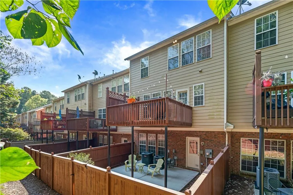 2487 Bridlewood Drive Se Unit 9, Atlanta, Georgia 30339, 3 Bedrooms Bedrooms, ,2 BathroomsBathrooms,Residential,For Sale,2487 Bridlewood Drive Se Unit 9,7643804