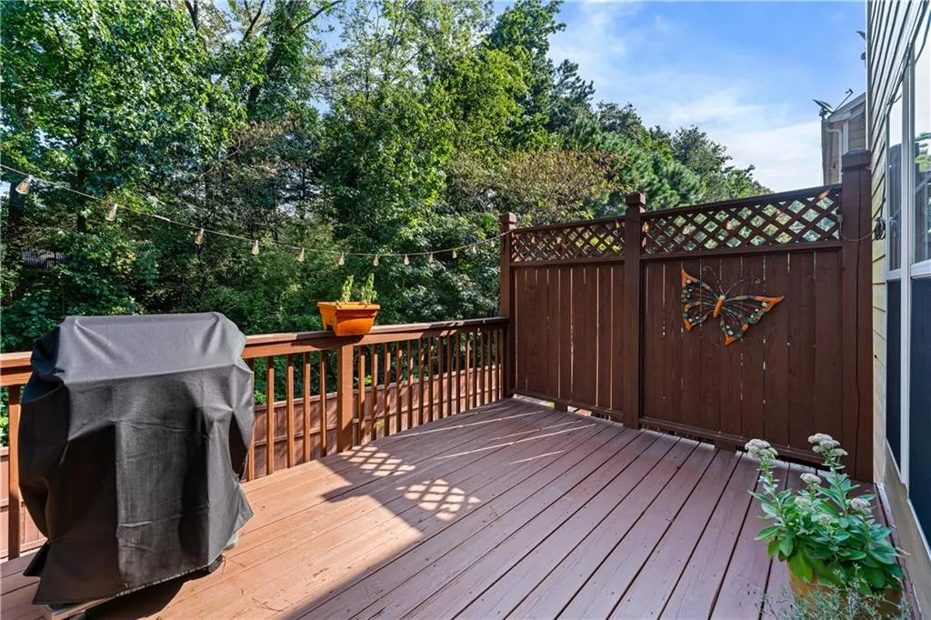 2487 Bridlewood Drive Se Unit 9, Atlanta, Georgia 30339, 3 Bedrooms Bedrooms, ,2 BathroomsBathrooms,Residential,For Sale,2487 Bridlewood Drive Se Unit 9,7643804
