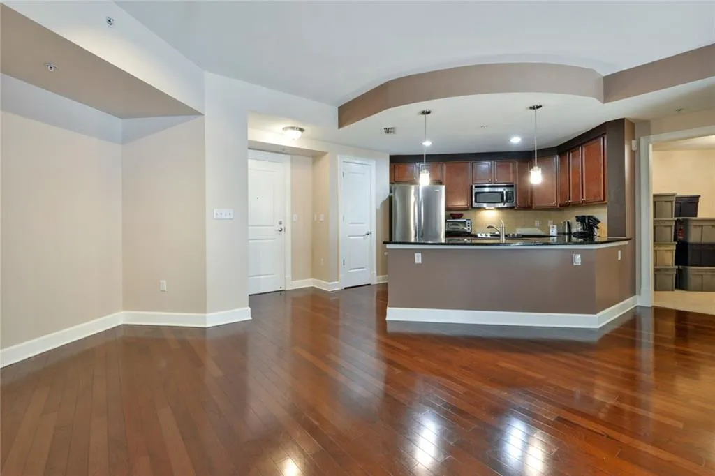 200 River Vista Drive Unit 316, Atlanta, Georgia 30339, 2 Bedrooms Bedrooms, ,2 BathroomsBathrooms,Residential,Sold,200 River Vista Drive Unit 316,6842990