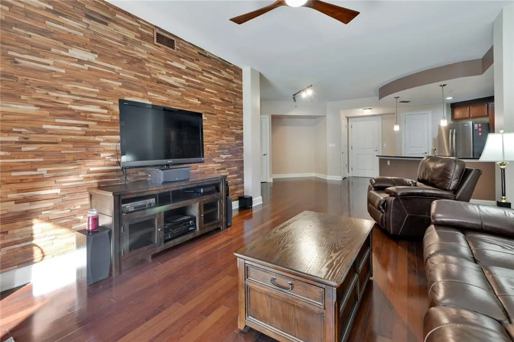 200 River Vista Drive Unit 316, Atlanta, Georgia 30339, 2 Bedrooms Bedrooms, ,2 BathroomsBathrooms,Residential,Sold,200 River Vista Drive Unit 316,6842990