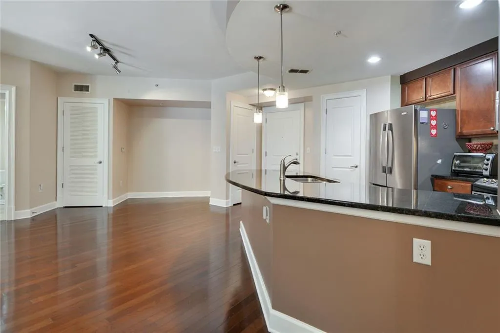 200 River Vista Drive Unit 316, Atlanta, Georgia 30339, 2 Bedrooms Bedrooms, ,2 BathroomsBathrooms,Residential,Sold,200 River Vista Drive Unit 316,6842990