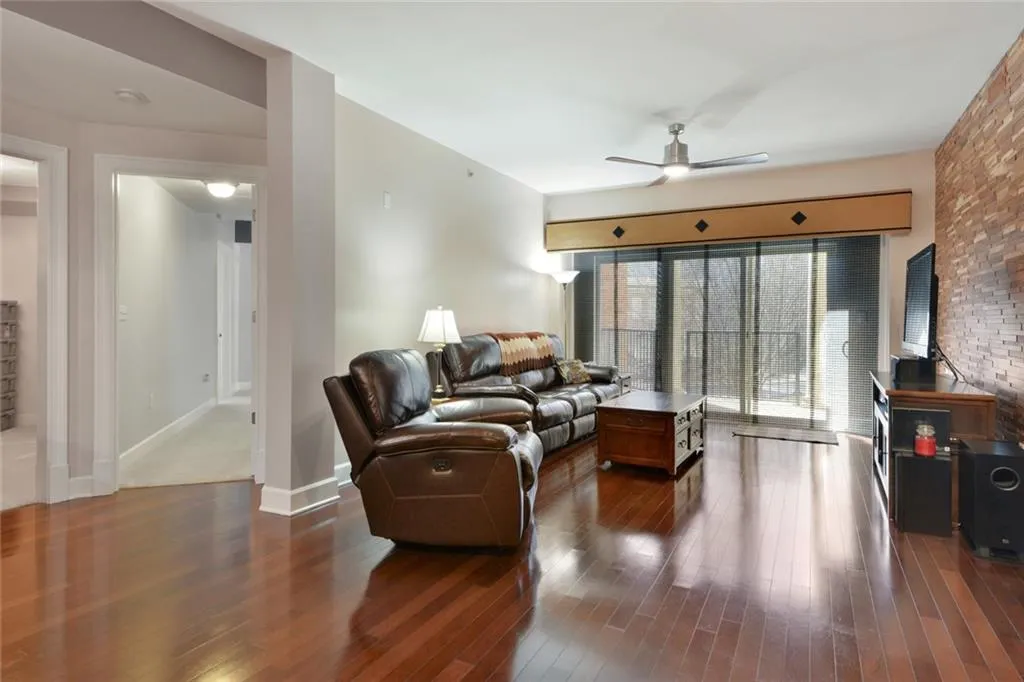 200 River Vista Drive Unit 316, Atlanta, Georgia 30339, 2 Bedrooms Bedrooms, ,2 BathroomsBathrooms,Residential,Sold,200 River Vista Drive Unit 316,6842990