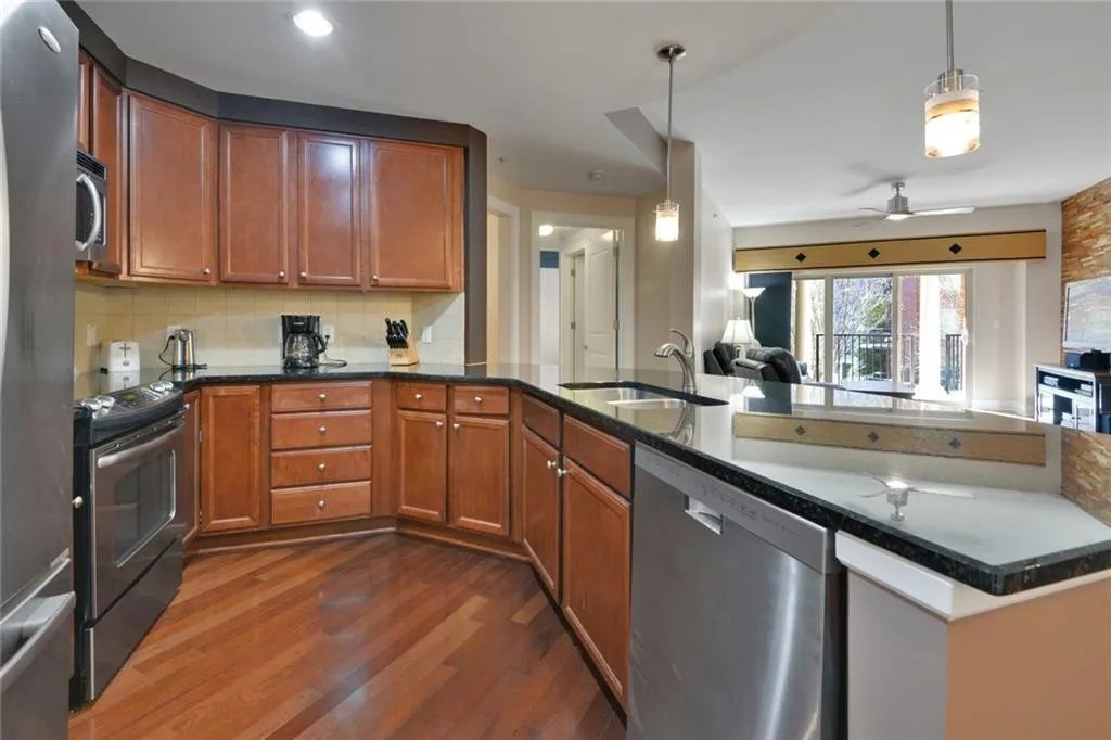200 River Vista Drive Unit 316, Atlanta, Georgia 30339, 2 Bedrooms Bedrooms, ,2 BathroomsBathrooms,Residential,Sold,200 River Vista Drive Unit 316,6842990