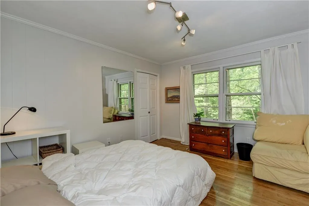 6066 Kayron Drive, Sandy Springs, Georgia 30328, 3 Bedrooms Bedrooms, ,2 BathroomsBathrooms,Residential,Sold,6066 Kayron Drive,5679016