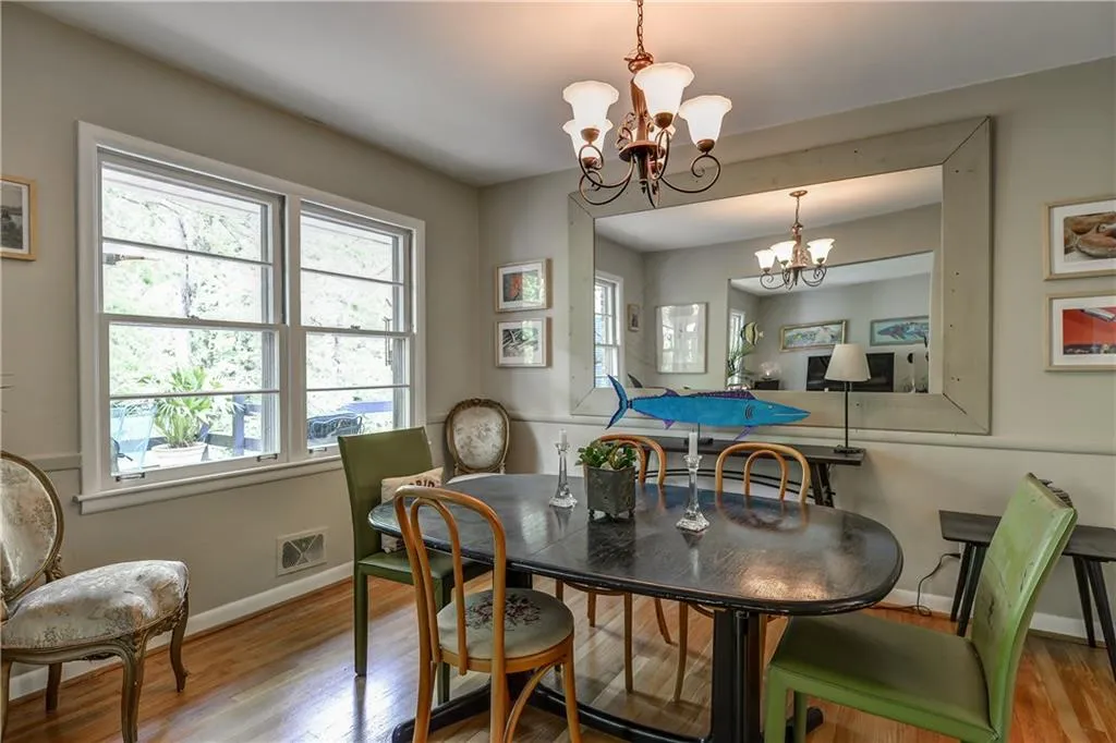 6066 Kayron Drive, Sandy Springs, Georgia 30328, 3 Bedrooms Bedrooms, ,2 BathroomsBathrooms,Residential,Sold,6066 Kayron Drive,5679016