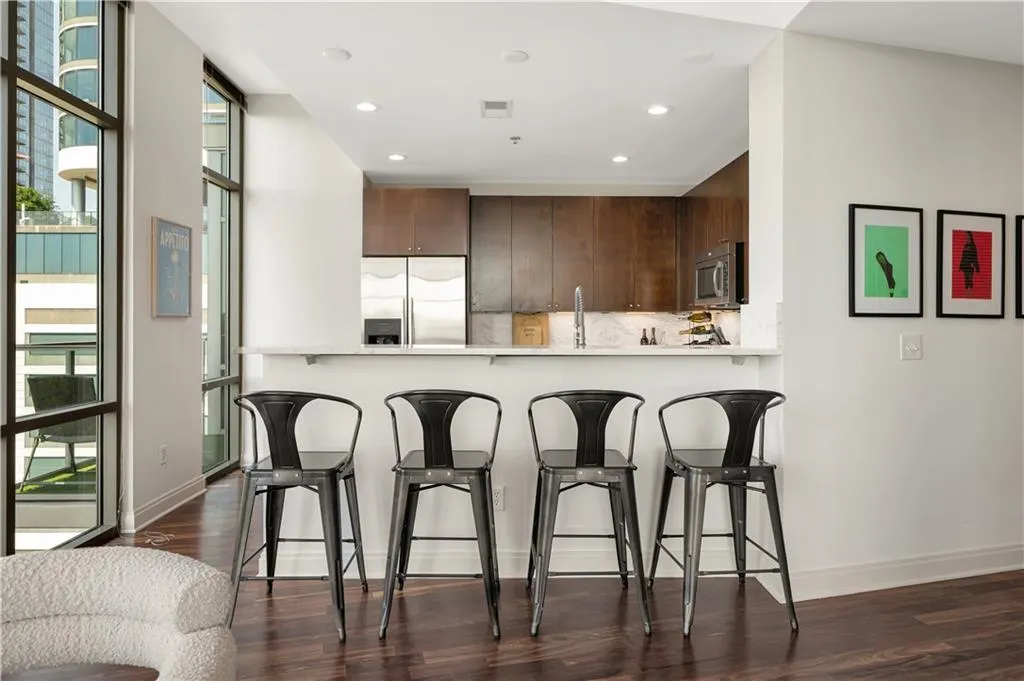 905 Juniper Street Ne Unit 805, Atlanta, Georgia 30309, 3 Bedrooms Bedrooms, ,2 BathroomsBathrooms,Residential,For Sale,905 Juniper Street Ne Unit 805,7605212