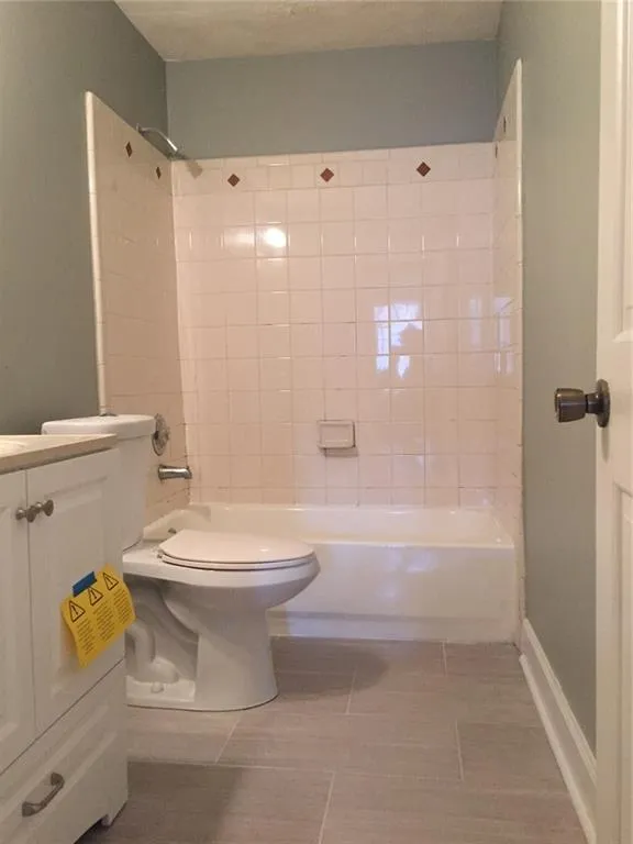 350 Winding River Drive Unit E, Sandy Springs, Georgia 30350, 3 Bedrooms Bedrooms, ,2 BathroomsBathrooms,Residential,Sold,350 Winding River Drive Unit E,5617216
