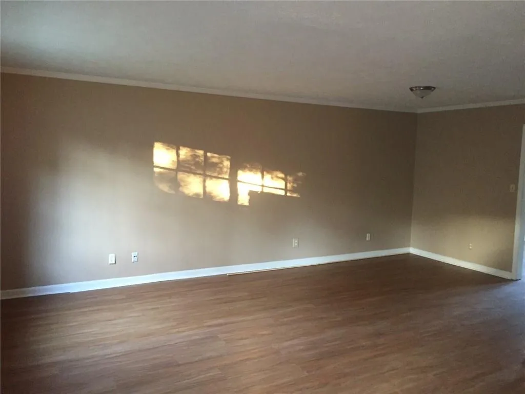 350 Winding River Drive Unit E, Sandy Springs, Georgia 30350, 3 Bedrooms Bedrooms, ,2 BathroomsBathrooms,Residential,Sold,350 Winding River Drive Unit E,5617216
