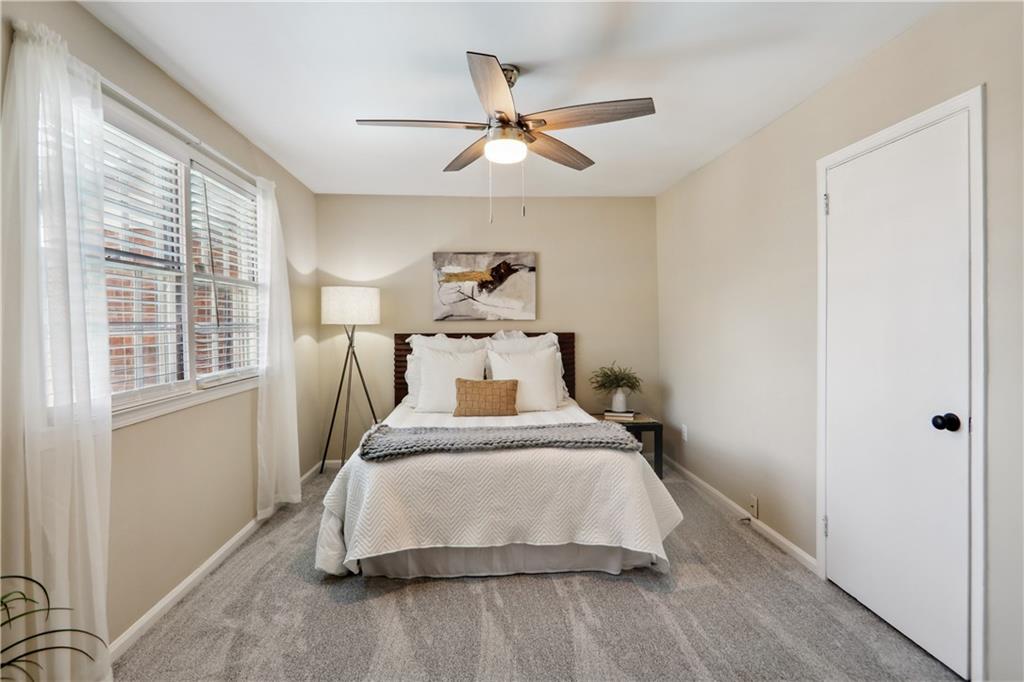 6520 Roswell Road NE Unit 92, Sandy Springs, Georgia 30328, 2 Bedrooms Bedrooms, ,1 BathroomBathrooms,Residential,Sold,6520 Roswell Road NE Unit 92,7274460