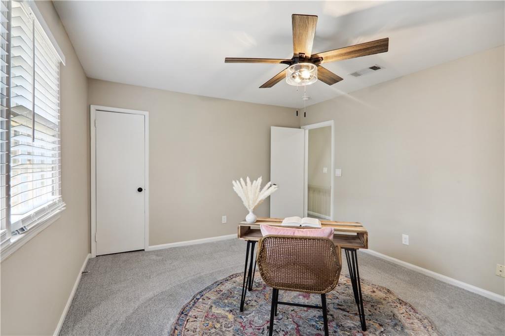 6520 Roswell Road NE Unit 92, Sandy Springs, Georgia 30328, 2 Bedrooms Bedrooms, ,1 BathroomBathrooms,Residential,Sold,6520 Roswell Road NE Unit 92,7274460