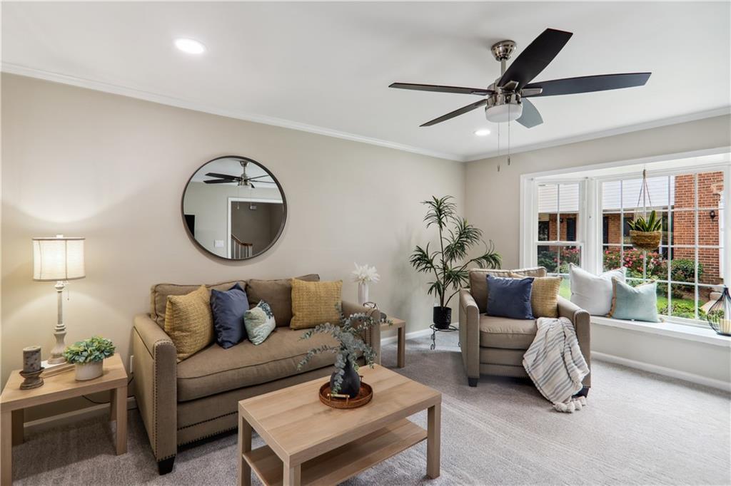 6520 Roswell Road NE Unit 92, Sandy Springs, Georgia 30328, 2 Bedrooms Bedrooms, ,1 BathroomBathrooms,Residential,Sold,6520 Roswell Road NE Unit 92,7274460