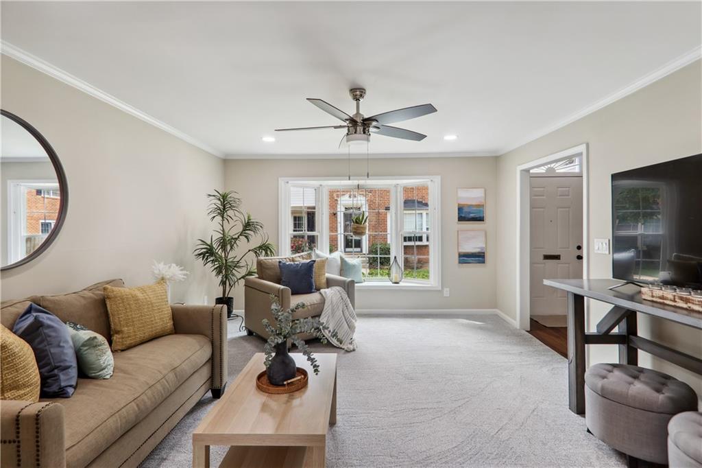 6520 Roswell Road NE Unit 92, Sandy Springs, Georgia 30328, 2 Bedrooms Bedrooms, ,1 BathroomBathrooms,Residential,Sold,6520 Roswell Road NE Unit 92,7274460