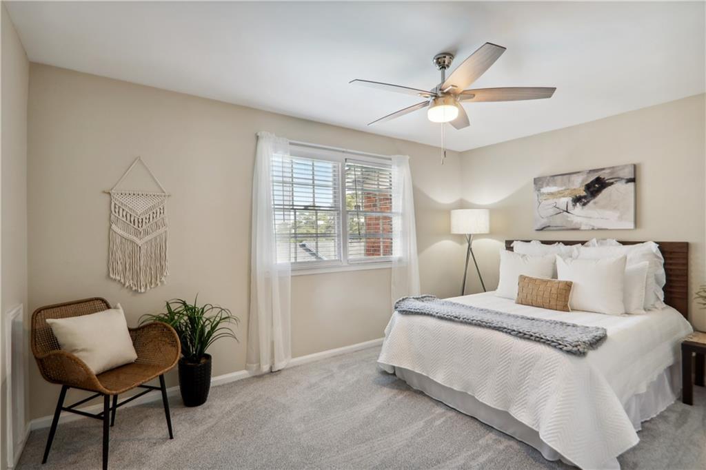 6520 Roswell Road NE Unit 92, Sandy Springs, Georgia 30328, 2 Bedrooms Bedrooms, ,1 BathroomBathrooms,Residential,Sold,6520 Roswell Road NE Unit 92,7274460