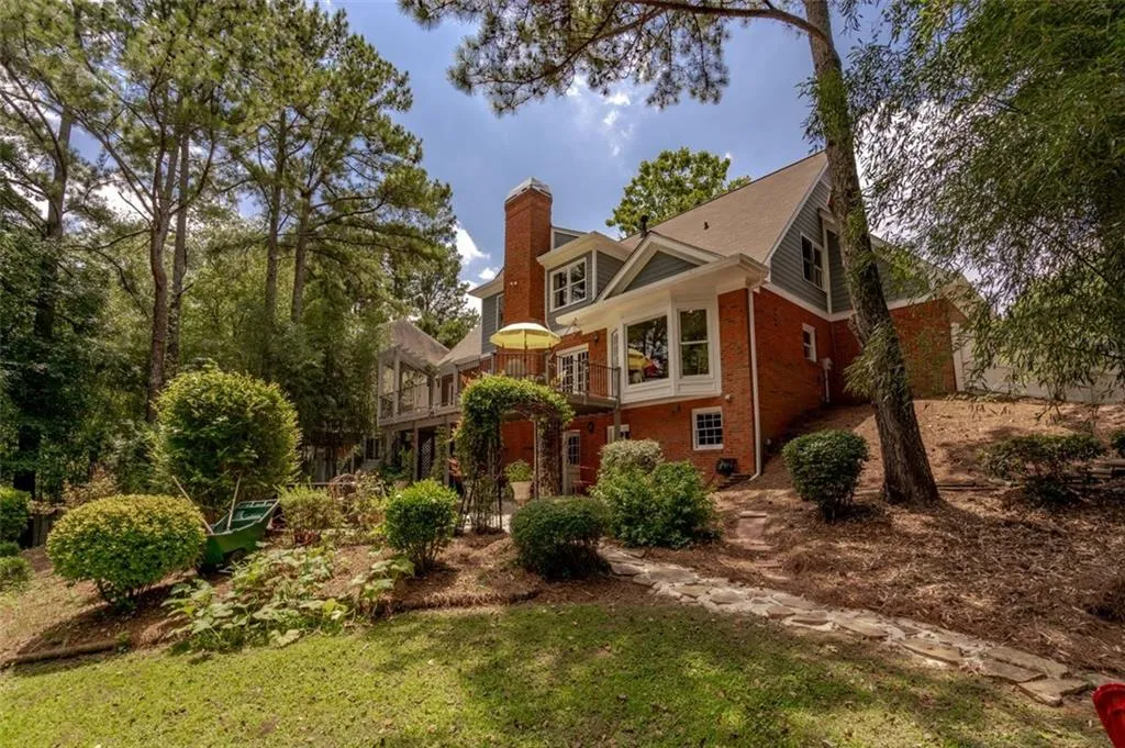 415 Ashdowne Way, Atlanta, Georgia 30350, 5 Bedrooms Bedrooms, ,4 BathroomsBathrooms,Residential,Sold,415 Ashdowne Way,6916049