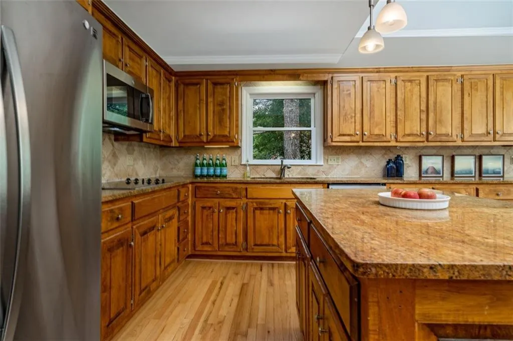 415 Ashdowne Way, Atlanta, Georgia 30350, 5 Bedrooms Bedrooms, ,4 BathroomsBathrooms,Residential,Sold,415 Ashdowne Way,6916049