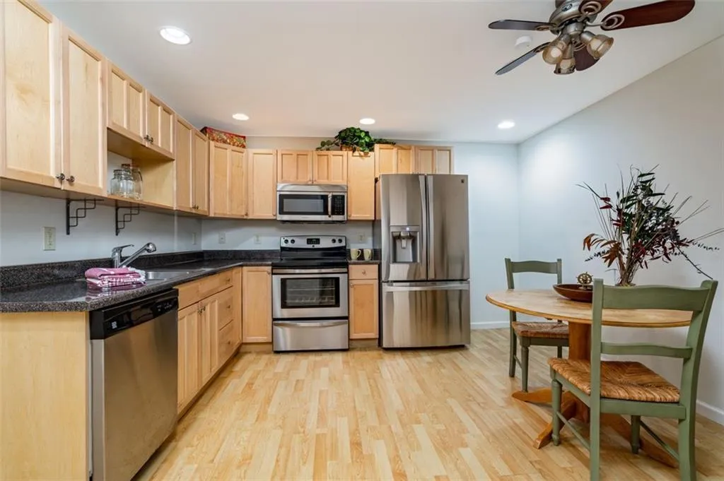 415 Ashdowne Way, Atlanta, Georgia 30350, 5 Bedrooms Bedrooms, ,4 BathroomsBathrooms,Residential,Sold,415 Ashdowne Way,6916049