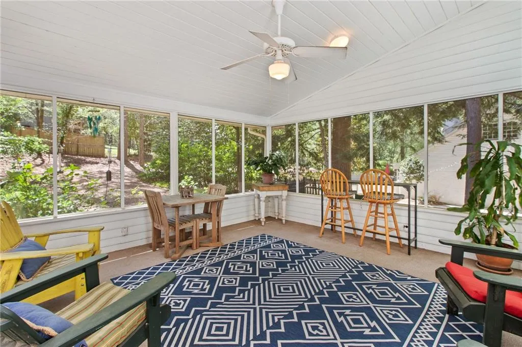 555 Cambridge Way, Atlanta, Georgia 30328, 6 Bedrooms Bedrooms, ,3 BathroomsBathrooms,Residential,Sold,555 Cambridge Way,7361927