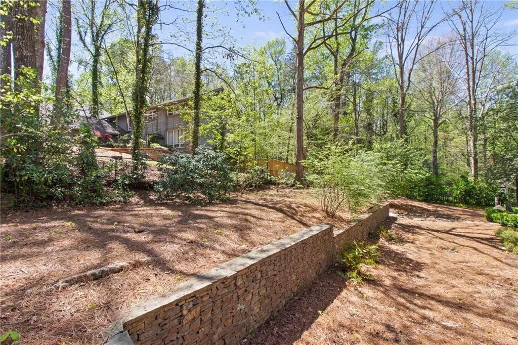 555 Cambridge Way, Atlanta, Georgia 30328, 6 Bedrooms Bedrooms, ,3 BathroomsBathrooms,Residential,Sold,555 Cambridge Way,7361927