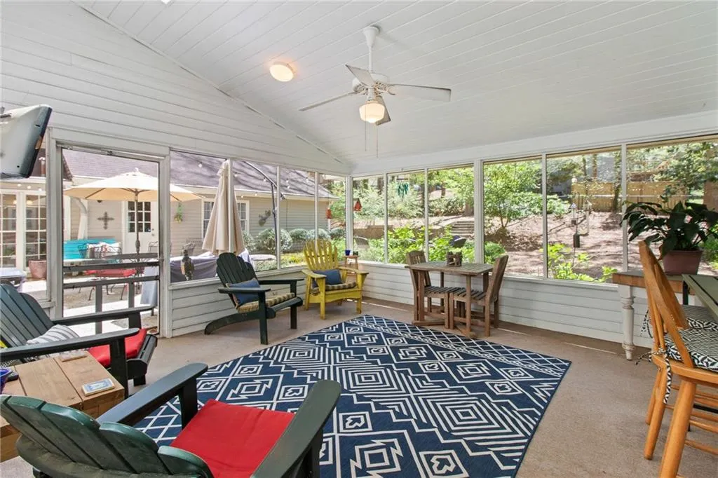 555 Cambridge Way, Atlanta, Georgia 30328, 6 Bedrooms Bedrooms, ,3 BathroomsBathrooms,Residential,Sold,555 Cambridge Way,7361927