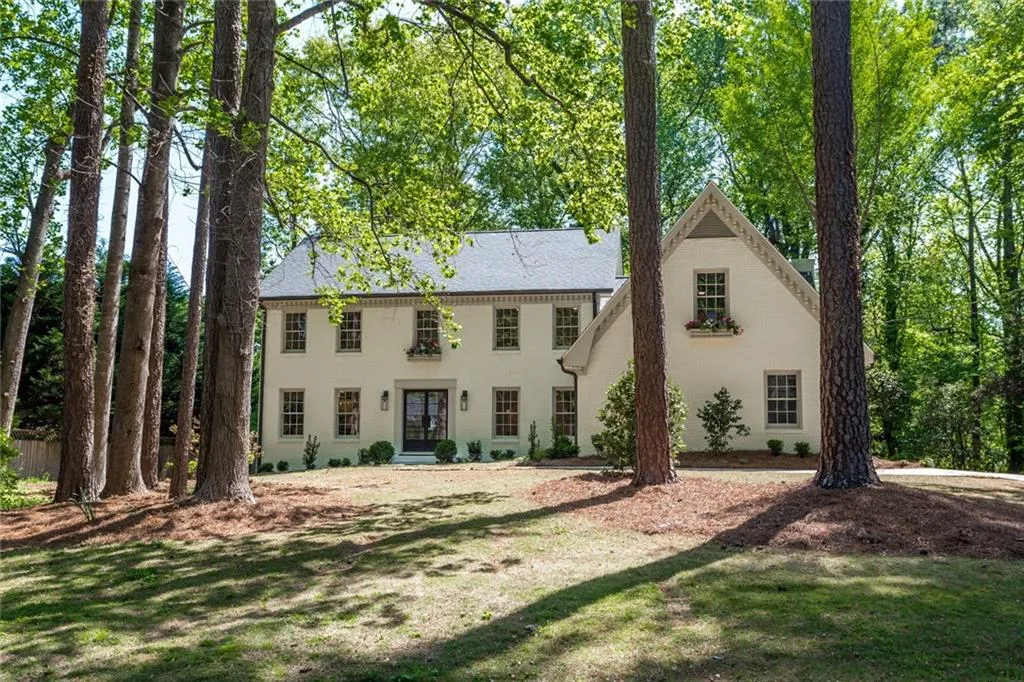 6985 Wycombe Road, Sandy Springs, Georgia 30328, 6 Bedrooms Bedrooms, ,5 BathroomsBathrooms,Residential,Sold,6985 Wycombe Road,7036594