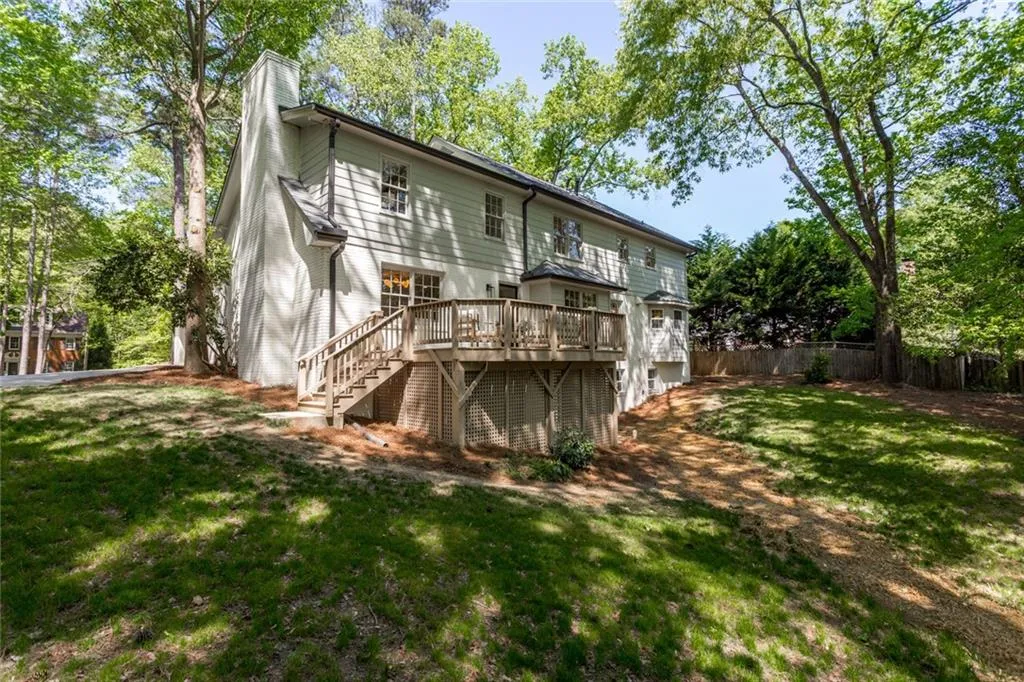6985 Wycombe Road, Sandy Springs, Georgia 30328, 6 Bedrooms Bedrooms, ,5 BathroomsBathrooms,Residential,Sold,6985 Wycombe Road,7036594