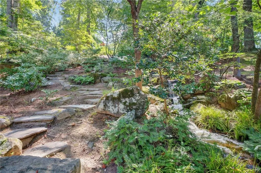 3033 E Pine Valley Road Nw, Atlanta, Georgia 30305, 4 Bedrooms Bedrooms, ,5 BathroomsBathrooms,Residential,For Sale,3033 E Pine Valley Road Nw,7638855