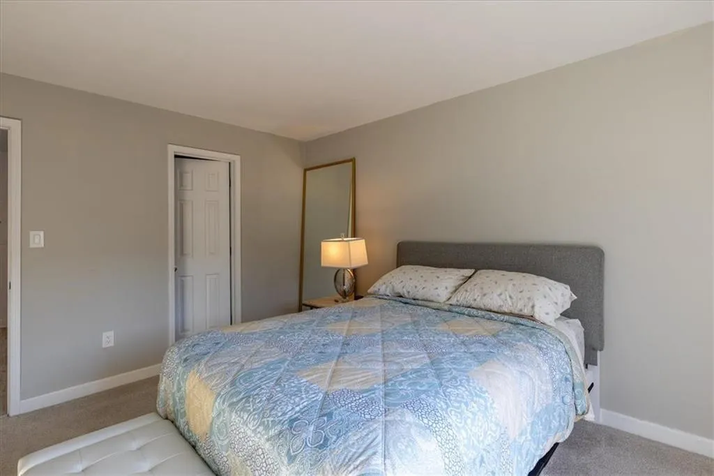 3203 Lenox Road Ne Unit 24, Atlanta, Georgia 30324, 3 Bedrooms Bedrooms, 0 ,2 BathroomsBathrooms,Residential,For Sale,3203 Lenox Road Ne Unit 24,7716388