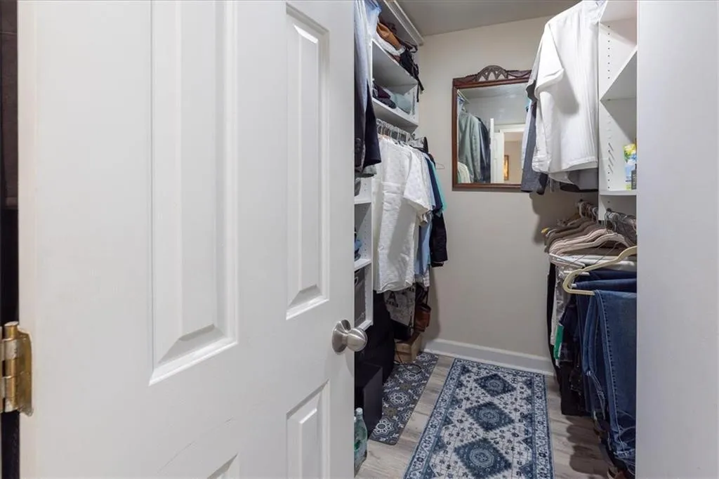 3203 Lenox Road Ne Unit 24, Atlanta, Georgia 30324, 3 Bedrooms Bedrooms, 0 ,2 BathroomsBathrooms,Residential,For Sale,3203 Lenox Road Ne Unit 24,7716388