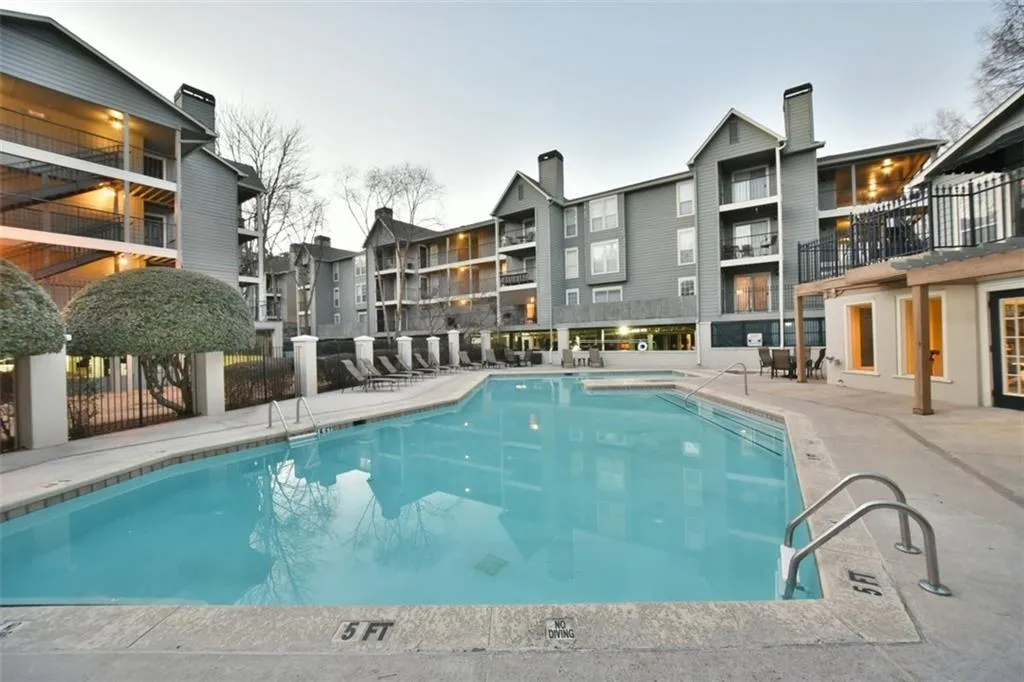 223 Granville Court, Atlanta, Georgia 30328, 2 Bedrooms Bedrooms, ,2 BathroomsBathrooms,Residential,Sold,223 Granville Court,5646831