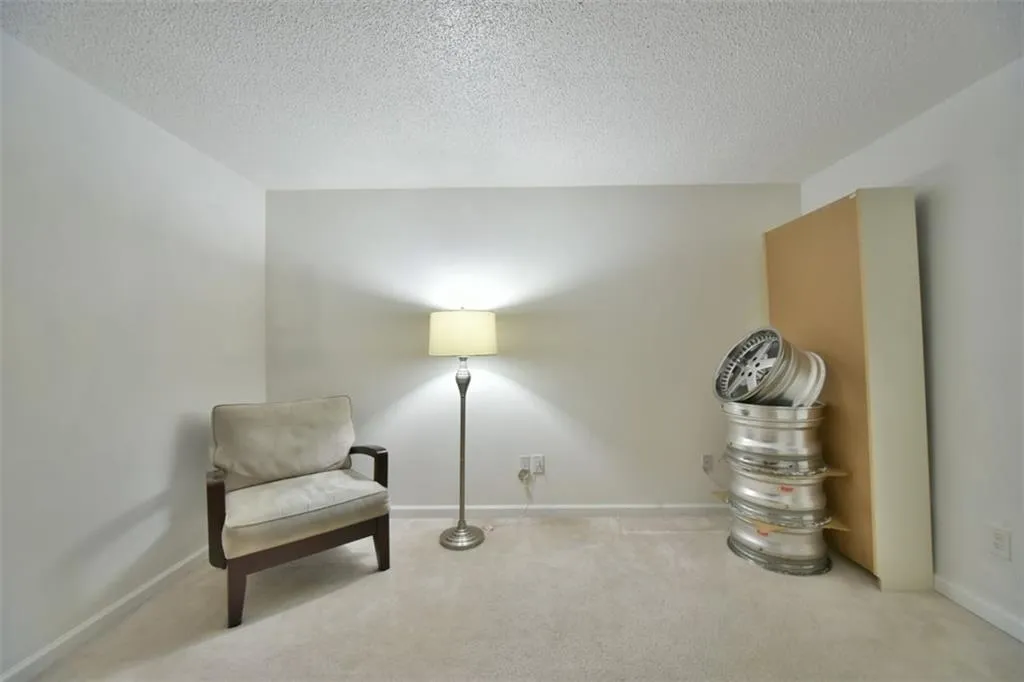 223 Granville Court, Atlanta, Georgia 30328, 2 Bedrooms Bedrooms, ,2 BathroomsBathrooms,Residential,Sold,223 Granville Court,5646831